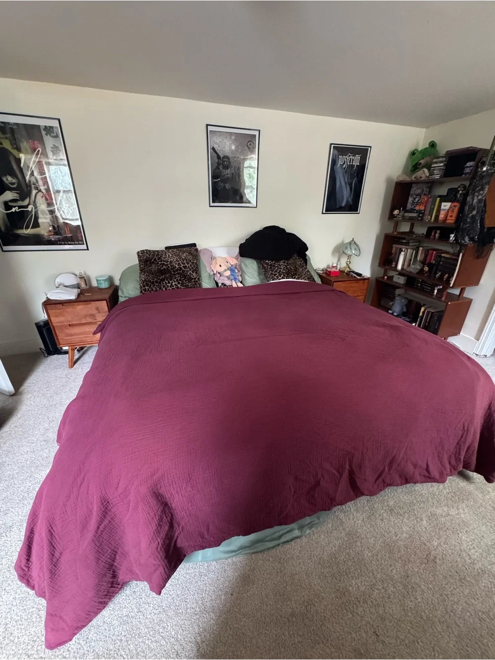 Plush Solid Burgundy Throw Blanket - Everyday Comfort